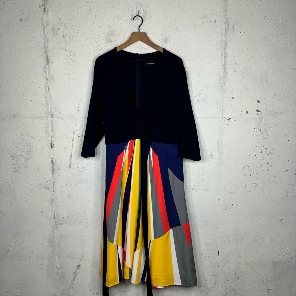 Eshakti Geometric Abstract 3/4 Sleeves Tie Wrap Front Dress 3X